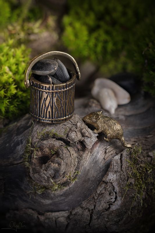 миниатюра, семечки, ведерко, мышь, коряга, мох, макро, предметы, фигурки photo preview