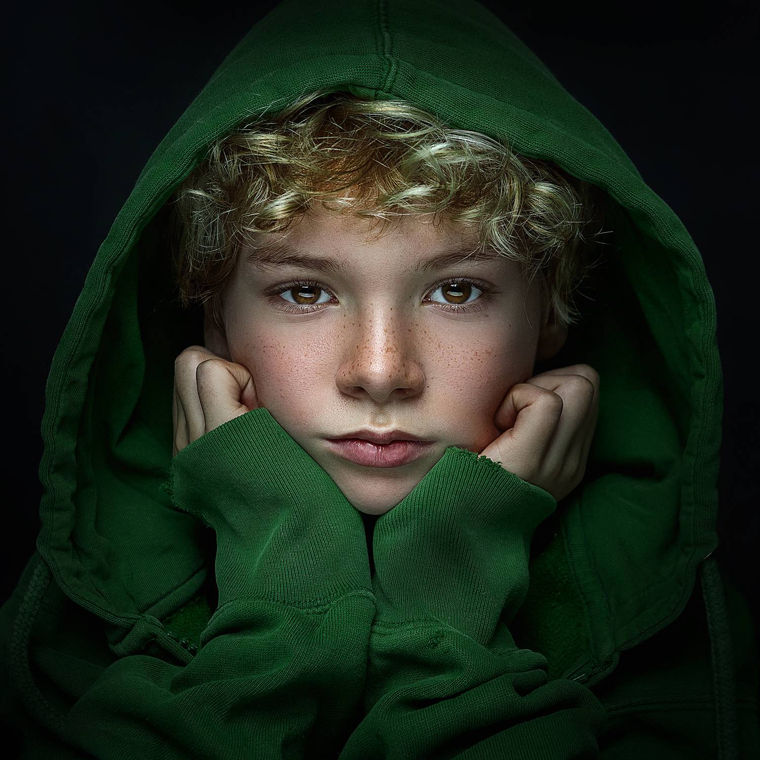 , Антон Леонов