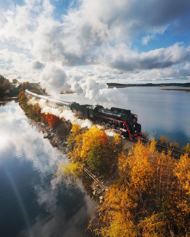 карелия, рускеальский экспресс, паровоз Рускеальский экспресс на осенней косе у Соратавалыphoto preview