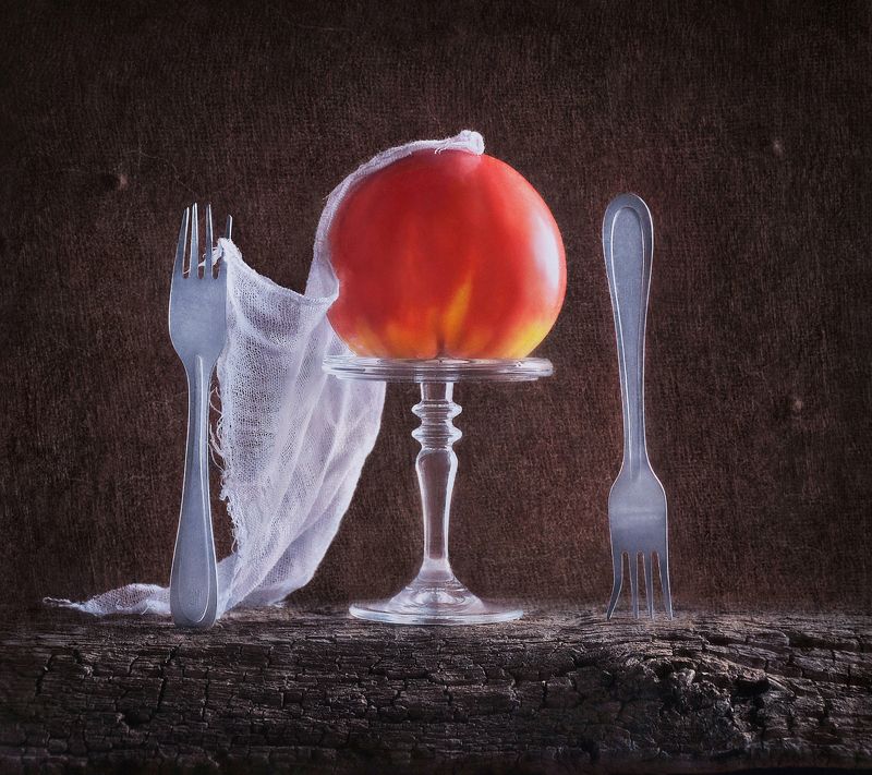 натюрморт, помидор, вилки Сезон сдачи помидоров photo preview