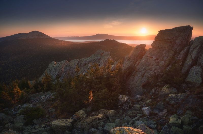 таганай, урал Рассвет на Откликном гребнеphoto preview