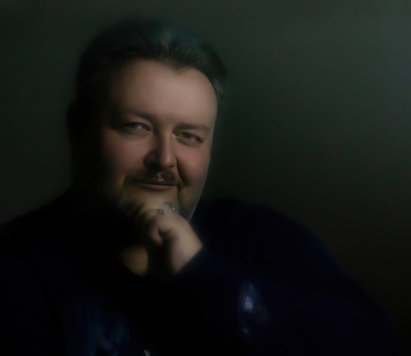 Автопортрет Отражение в монитореphoto preview