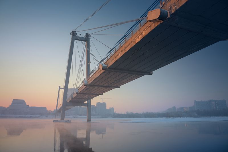 пейзаж, город, архитектура, мост, вантовый, пешеходный, стрелка, енисей, река, красноярск, зима, мороз Виноградовский мостphoto preview