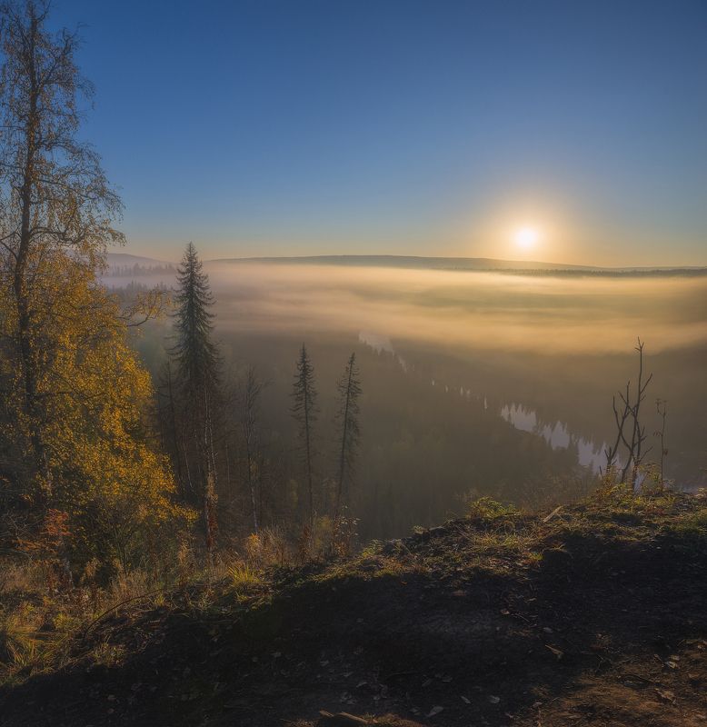 У обрыва на Усьвинских столбахphoto preview