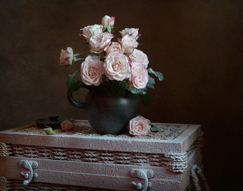 розы, натюрморт, праздник, букет, рождество, нежность, поздравление Рождество стучится в домphoto preview