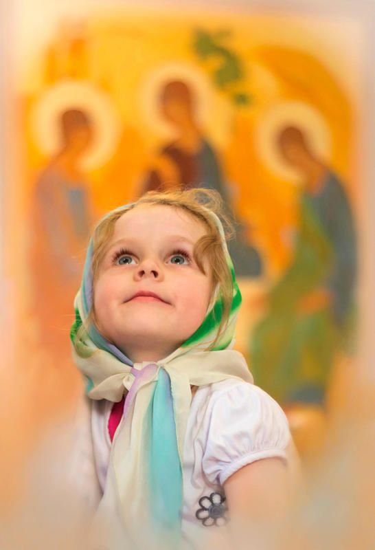 в храме, дети, дети в храме, иконы, портрет Ангел пролетел!photo preview