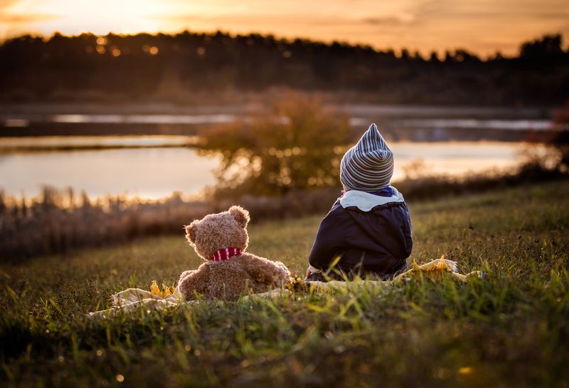Child, Children photography, Landscape, Teddy bear Friendsphoto preview