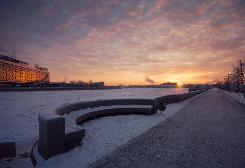 Рассвет над Невойphoto preview