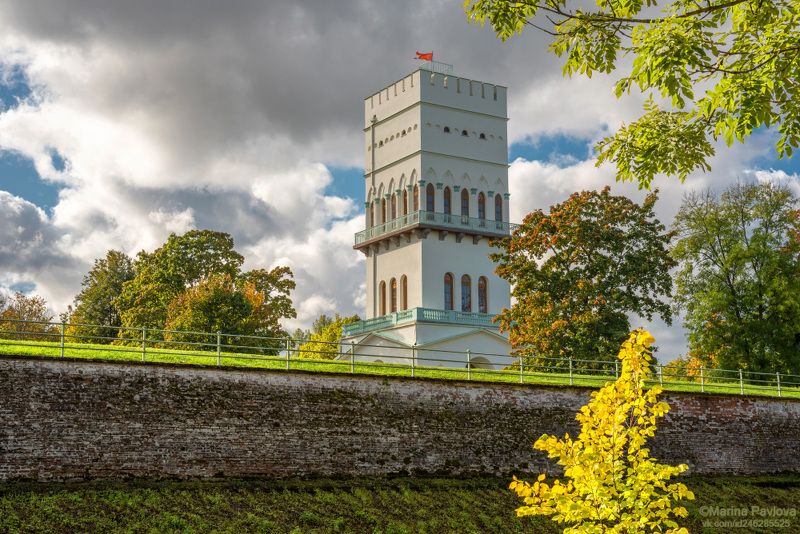 город, городской пейзаж. архитектура, город пушкин, государственный музей - заповедник \\\\\\ Осенний Александровский парк. Павильон Белая башня. фото превью