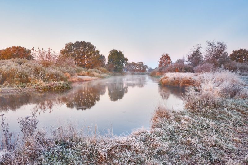беларусь, дубрава, дубы, иней, неман, октябрь, осень, рассвет, река, туман, утро Седой Батька Неманphoto preview