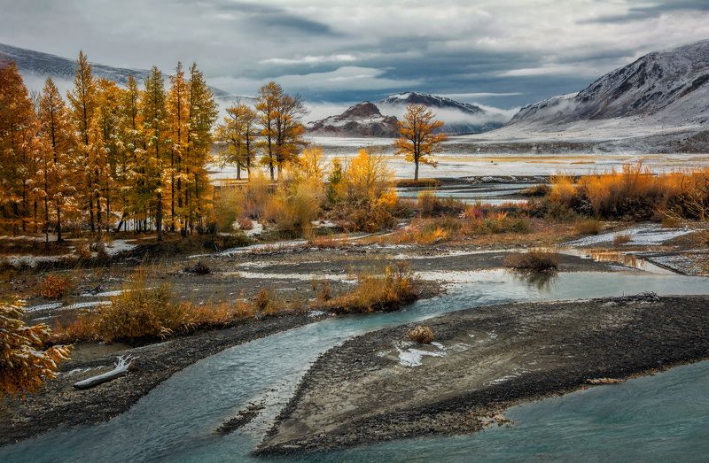 горный алтай,сентябрь,река чаган-узун,первый снег Сентябрь на Чаган-Узуне...photo preview