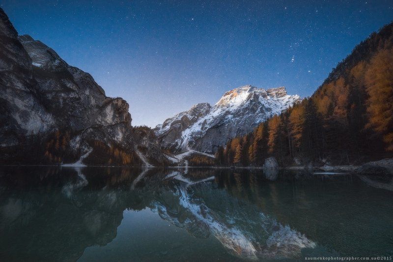 италия,доломиты,braies,озеро,ночь,горы,снег,sony,a7r,пейзаж Италия. Звездное небо над озером Braies.photo preview