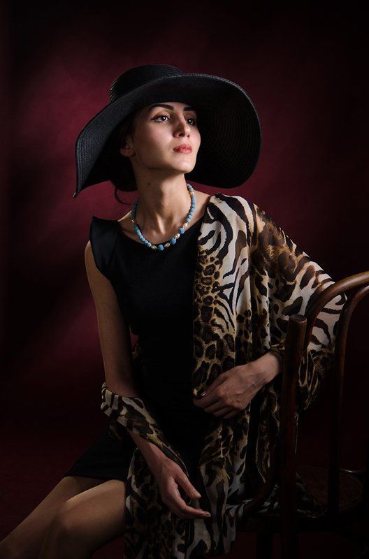 девушка, женский, живописный, классический, ретро, свето-тень, светопись, студийная, фотоателье, фотопортрет, фотосессия, цифровой, шляпа Из шляпной коллекции...photo preview