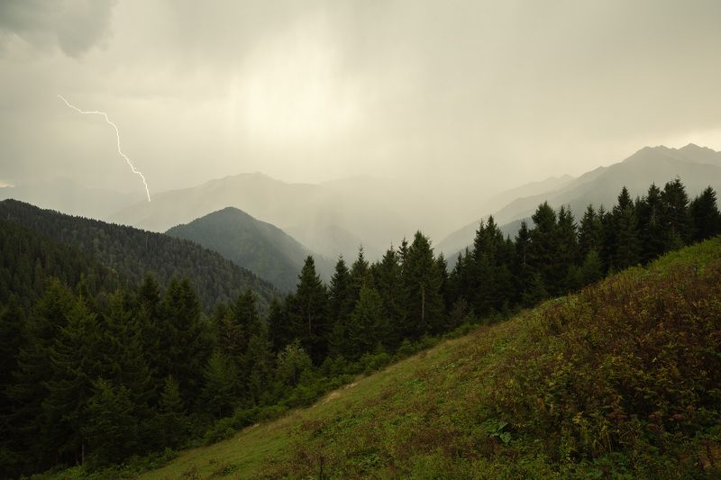 Гроза в горахphoto preview