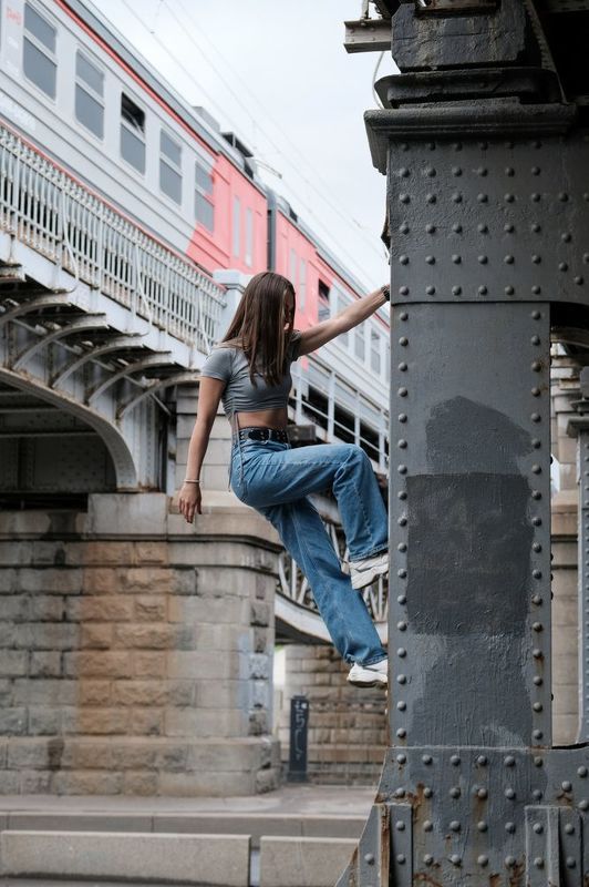 СПБ  Лёгкие движения в сложной геометрии. фото превью
