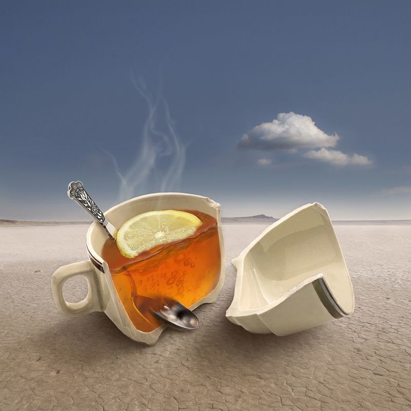 сюрреализм Пол чашки чаяphoto preview