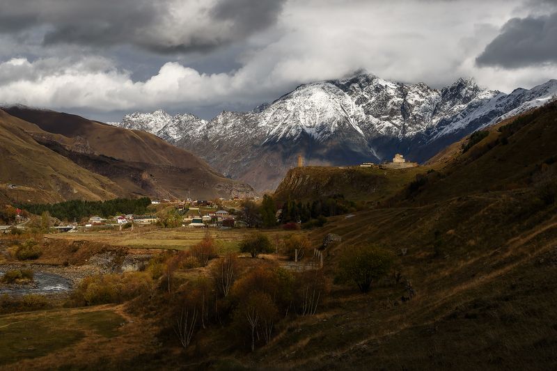 кавказ, горы, осень, грузия, georgia, казбеги, терек, храм Сиони фото превью