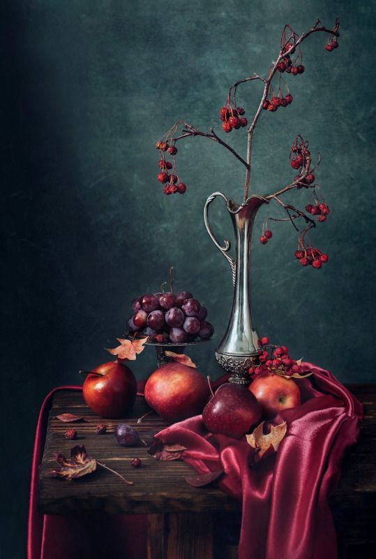 #ветка #натюрморт #яблоки #красный Веточкаphoto preview
