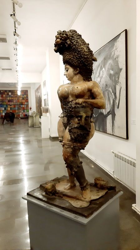 музей, скульптура Музей современного искусства. Ереванphoto preview