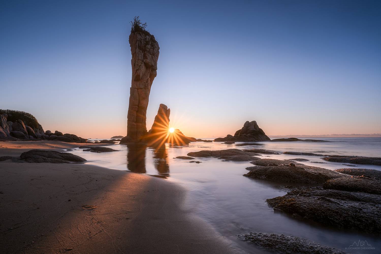 Бухта Тачингоуза на рассвете. Автор: Чехонин Александр приморский край, Тачингоуза , морской пейзаж, бухта, Чехонин Александр