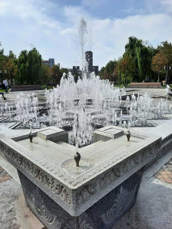 Парк, фонтаны, Ереван Парк к 2800-летию Ереванаphoto preview