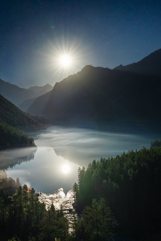 кучерлинское озеро, кучерла, алтай, горный алтай, катунский хребет, ночь, луна Дым над водой фото превью