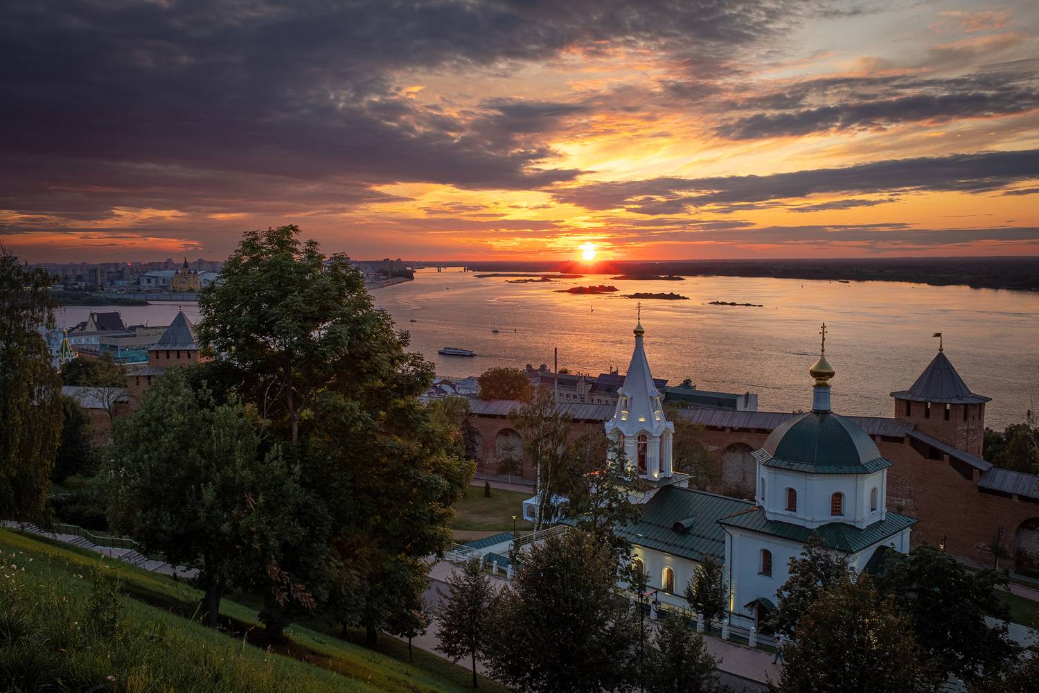 Автор: Артём Селезнёв , Артём Селезнёв