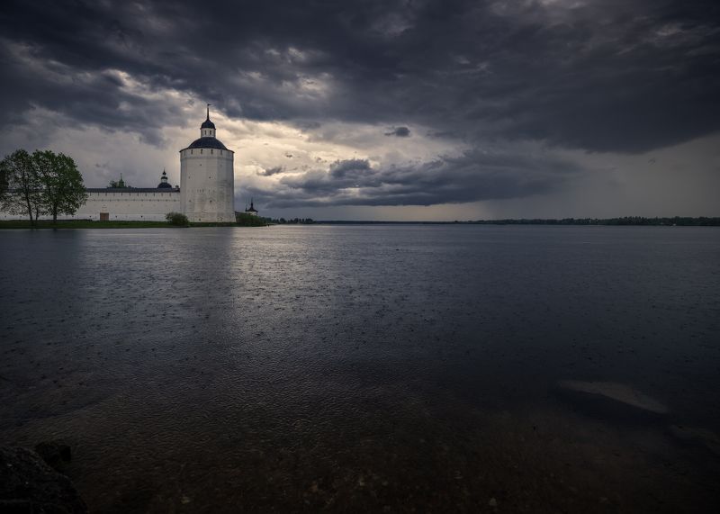 кирилло-белозерский монастырь, кириллов, вологодская область, дождь, небо Дождикphoto preview