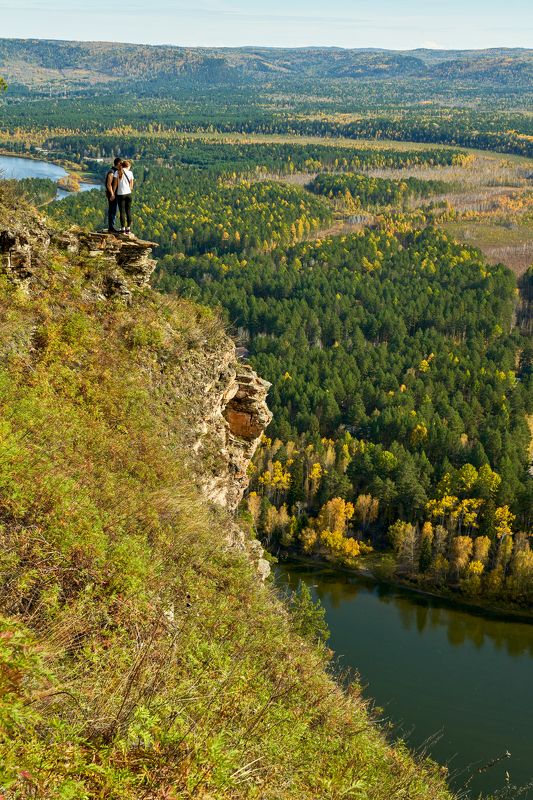 На краюphoto preview