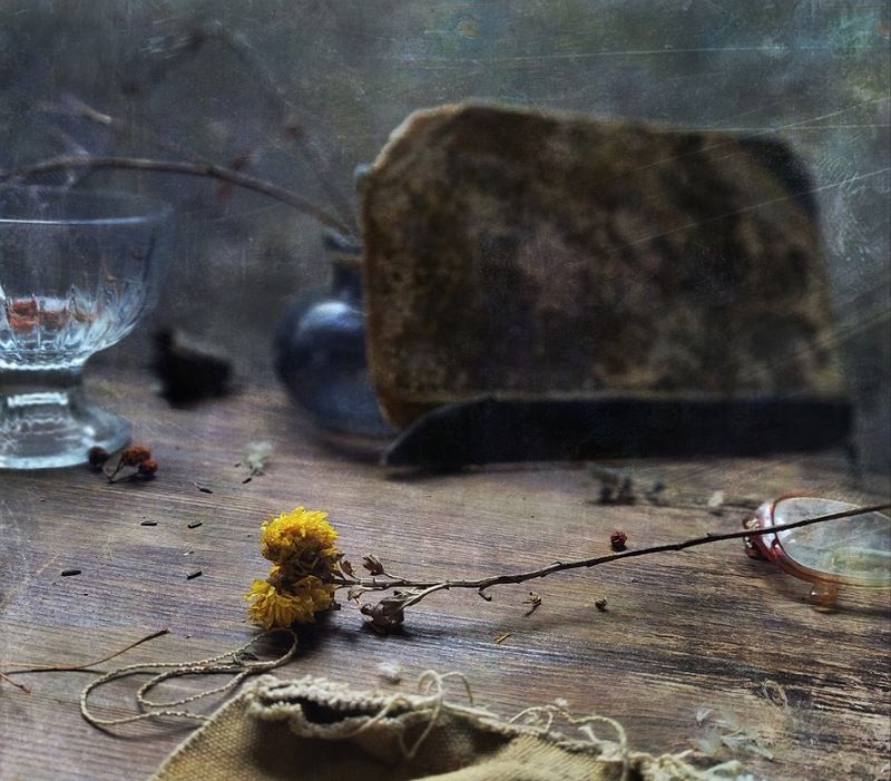 ваза, цветок, голубой, жёлтый *photo preview