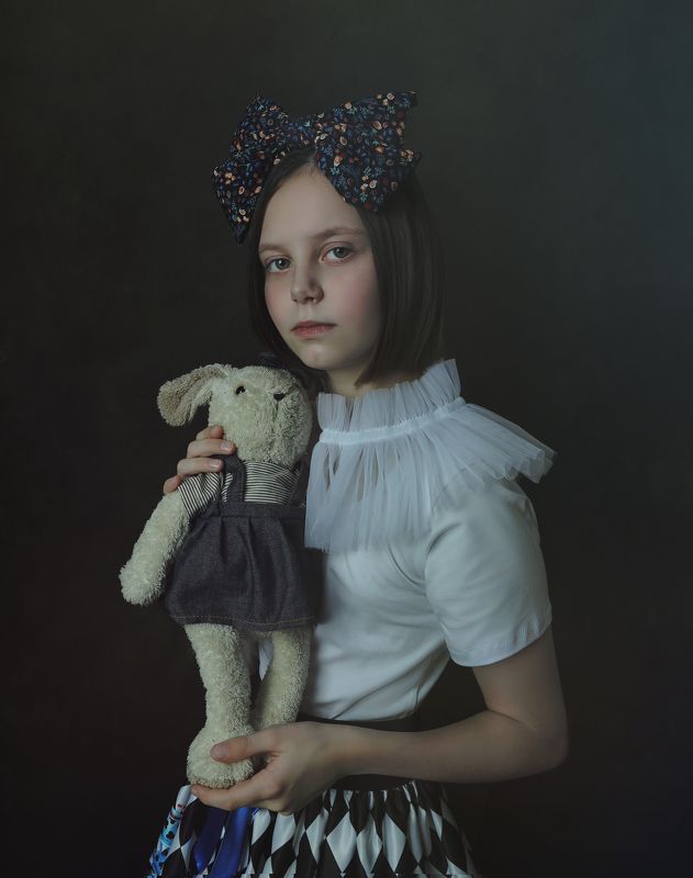 Алиса в зазеркалье Мия в образе Алисыphoto preview