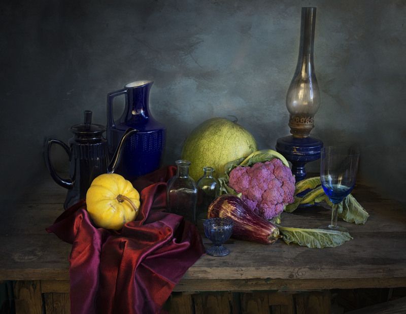 С синими кувшинами фото превью