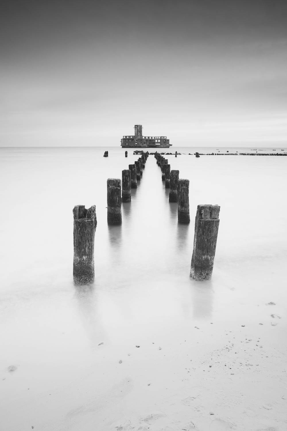 Silence. Автор: Damian Cyfka Sea, Nature, Beach, Sky, Water, Baltic, Gdynia, Poland, Long-exposure, Monochrome, Damian Cyfka