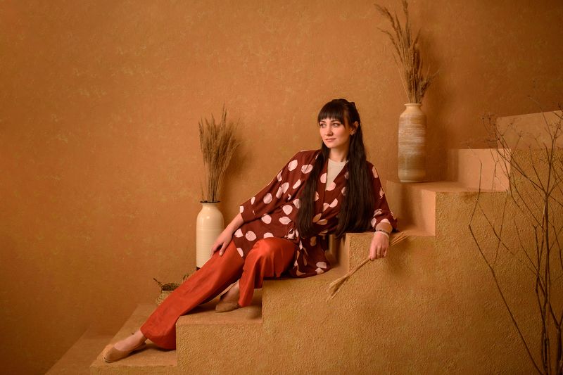 Восток, студия, портрет, девушка Востокphoto preview