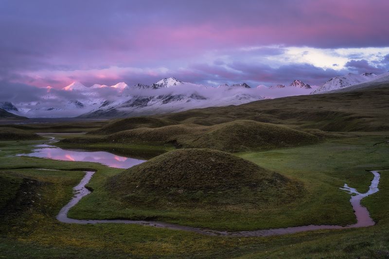 Утро над ручьём прямых угловphoto preview