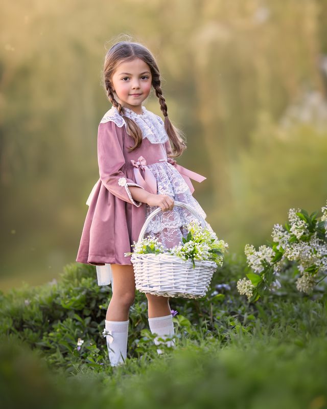 Nora exploradoraphoto preview