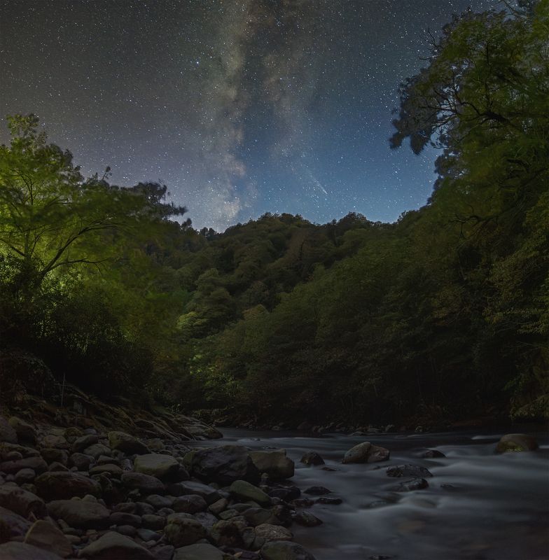 астрофото, астрофотография, ночь, астрономия, астропейзаж, кавказ, млечный путь, грузия, комета, звезды, ночное небо, night, nightphotography, stars, milkyway, longexposure Прощание с кометой C/2023 A3 (Tsuchinshan – ATLAS)photo preview