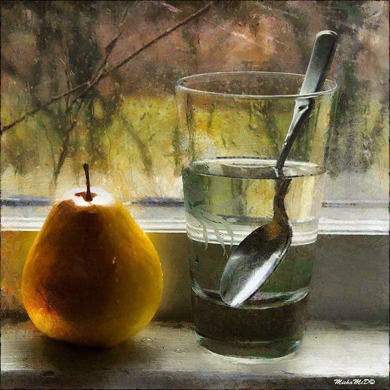 груша под дождемphoto preview