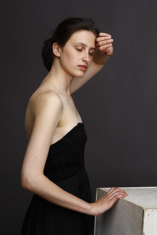 девушка, красивая, цвет, портрет, фотография, свет, студия Портрет Аниphoto preview