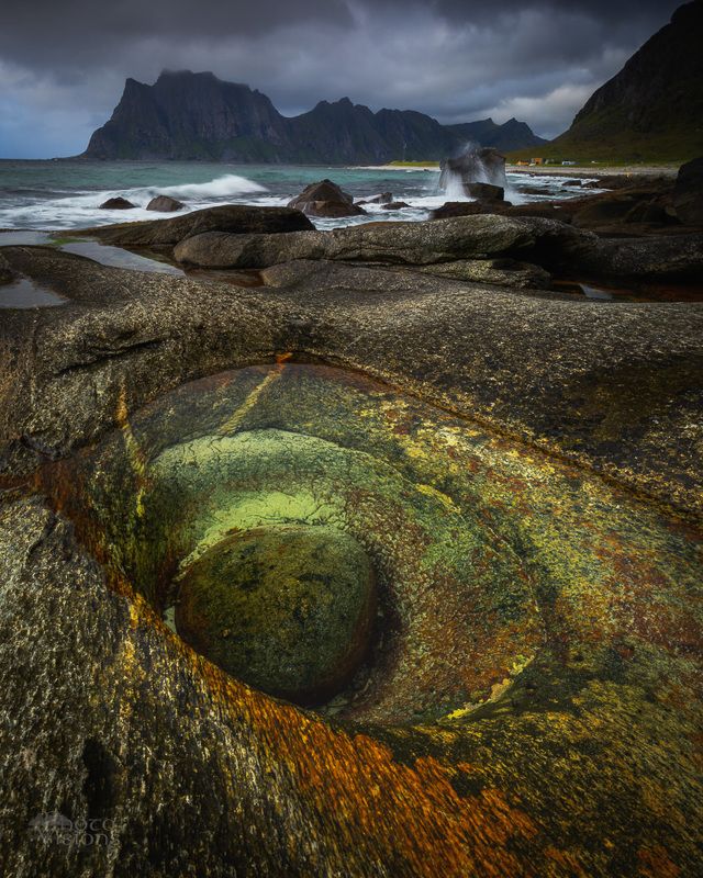 dragons eye, lofoten,norway,beach,rock,seascape,shoreline,landscape,nature,norwegian, The Eyephoto preview