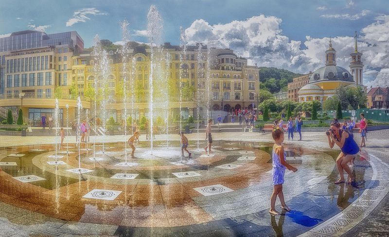 The Happy Timephoto preview