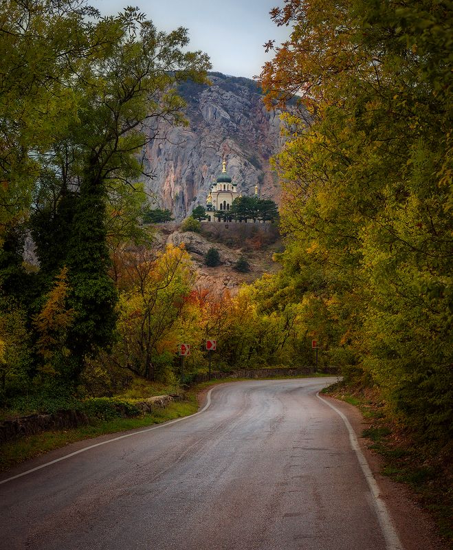 Дорога к храмуphoto preview