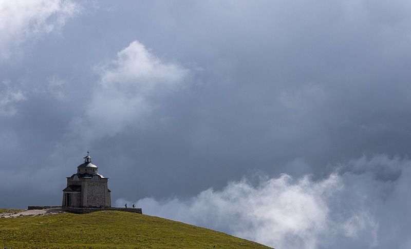 Above the cloudsphoto preview