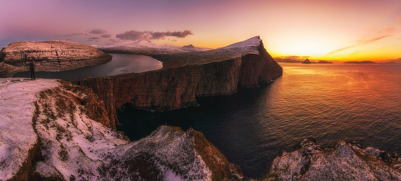 landscape nature scenery sunrise morning sea rocks lake panorama пейзаж рассвет faroe Sunrise on Floating lake, Faroe Islandsphoto preview