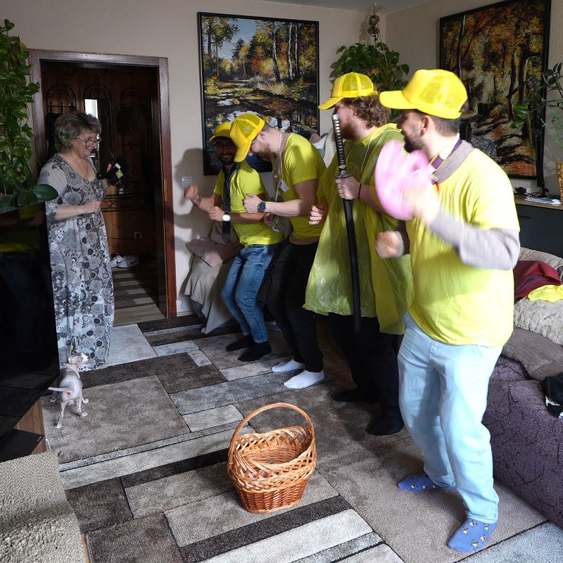 репетиция люди  Кошка главный зритель photo preview