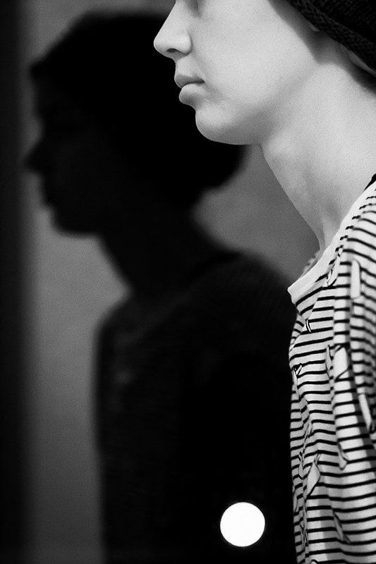 Портрет у окнаphoto preview