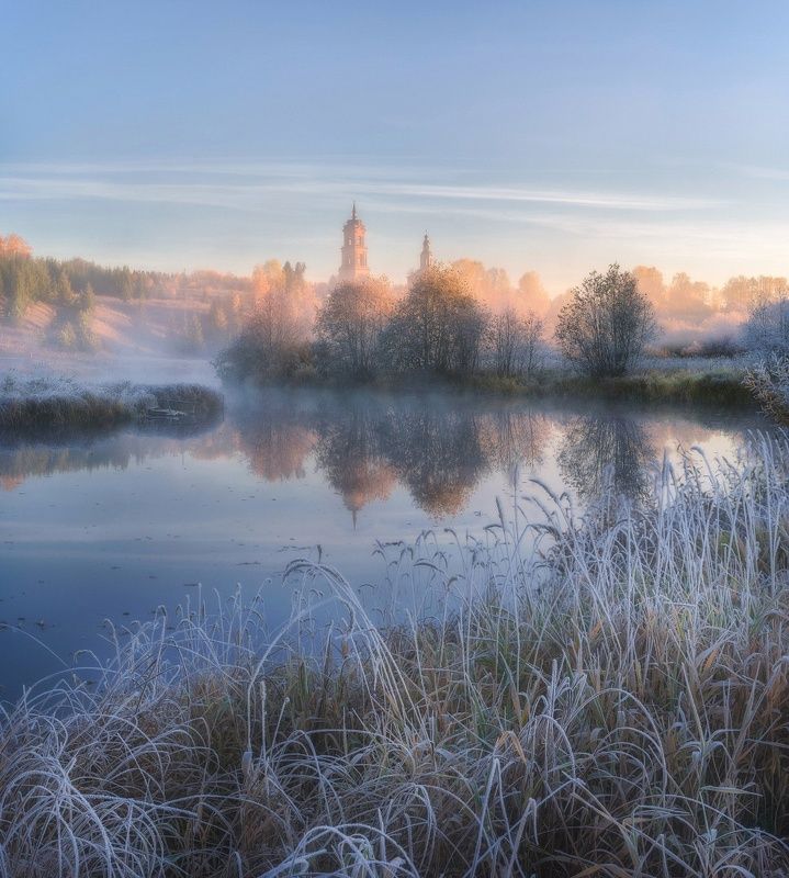 Морозное утро осеннего дняphoto preview