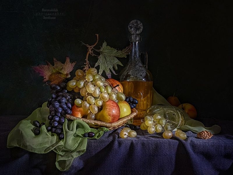 натюрморт, низкий ключ, darkphoto, фрукты, голландский стиль, фото на телефон Щедрая осеньphoto preview