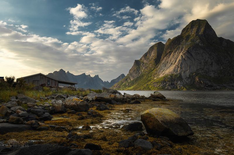 mountains,reine,lofoten,norway,norwegian Reine on Lofotenphoto preview