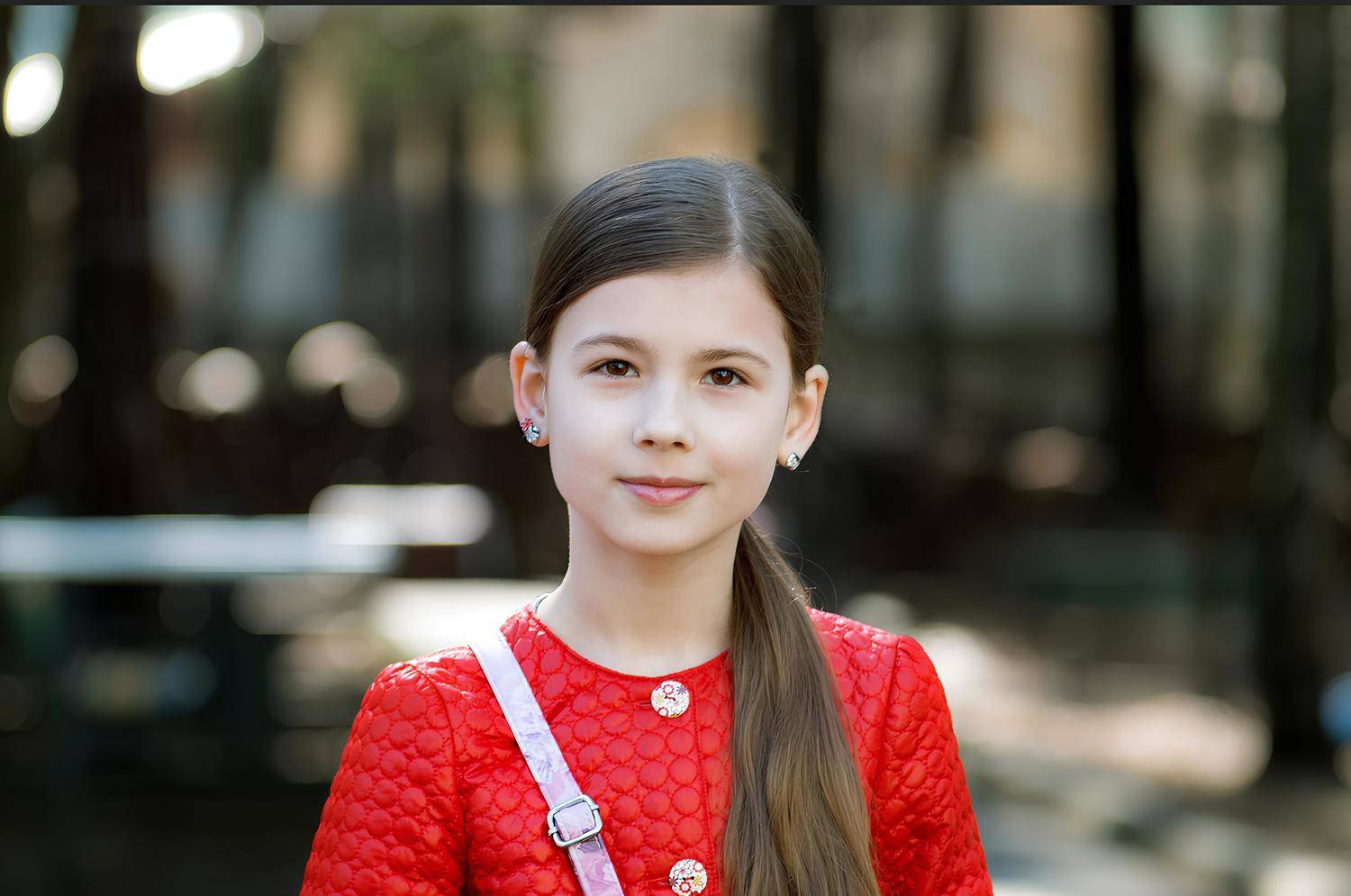 Алина.. Автор: Плотников Андрей , Плотников Андрей